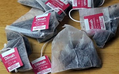 This Guy Places Tea Bags In His Car. The Reason Is GENIUS!