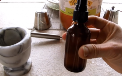 Make Your Own Organic Bug Spray With Two Simple Ingredients You Already Have. Glad I Learned THIS