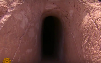 A Man Isolated Himself From Society For Over 25 Years With Only His Dog In The Desert. What He Reveals Inside This Cave Is Incredible!