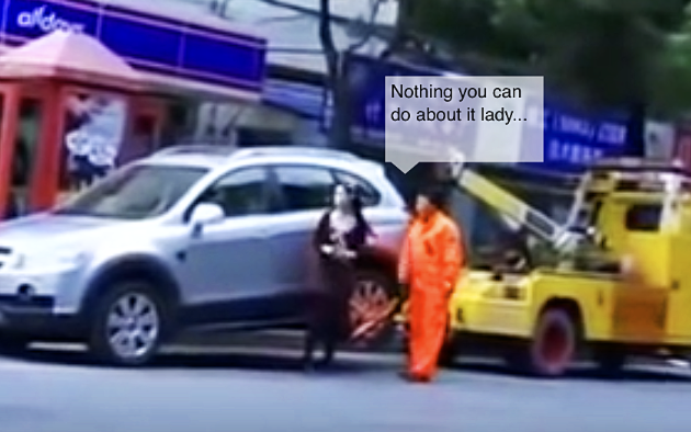 This Lady Is Told Her Car Is Going To Be Towed She Retaliates In The ...