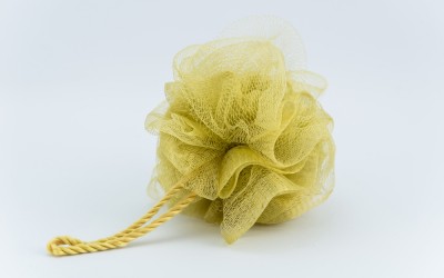 5 Reasons Why You Should Throw Out Your Loofah or Shower Pouf Immediately