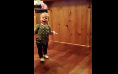 Pregnant Mom Asks Her Daughter To ‘Walk Like Mama’. She Proceeds To Do The Most Hysterical Imitation