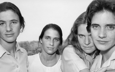 Four Sisters Pose For The Same Exact Photo For 40 Years. Watch Their Incredible Transformation.