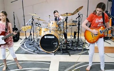 These 3 Girls Look Cute and Innocent. But When The Leader Singer Steps Up To The Mic OMG!