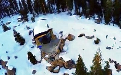 He Hid His Tiny House On Top Of A Giant Mountain But When You Walk Inside It’s Stunning!