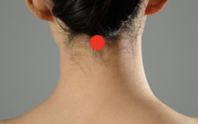 Woman Places An Ice Cube On This Spot Of Her Neck For A Month. I Had No Idea It Would Do THIS