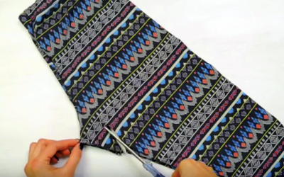 She Starts Cutting Into Her Old Leggings. When She’s Finished It’s STUNNING