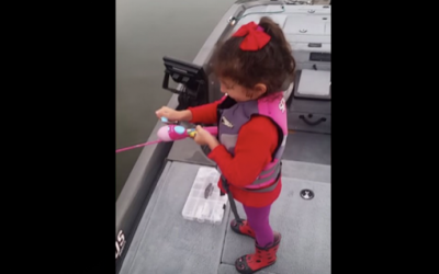 She’s Fishing For The First Time. Dad Thinks It’s A Tiny One But She Pulls Out An Unexpected Surprise!