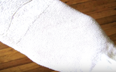 He Dips His Sock Into THIS Vinegar. The Reason Is Unexpected and Surprisingly Brilliant!