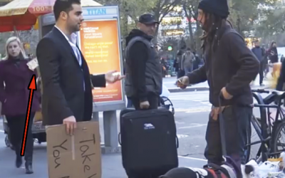 He Tapes Cash To His Suit With A Sign Reading ‘Take What You Need’. What This Man Does Surprising!